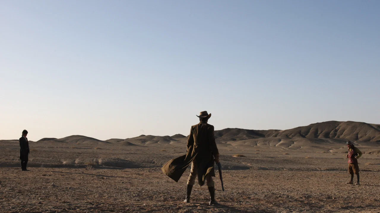 تصویر زمینه خوب، بد، عجیب