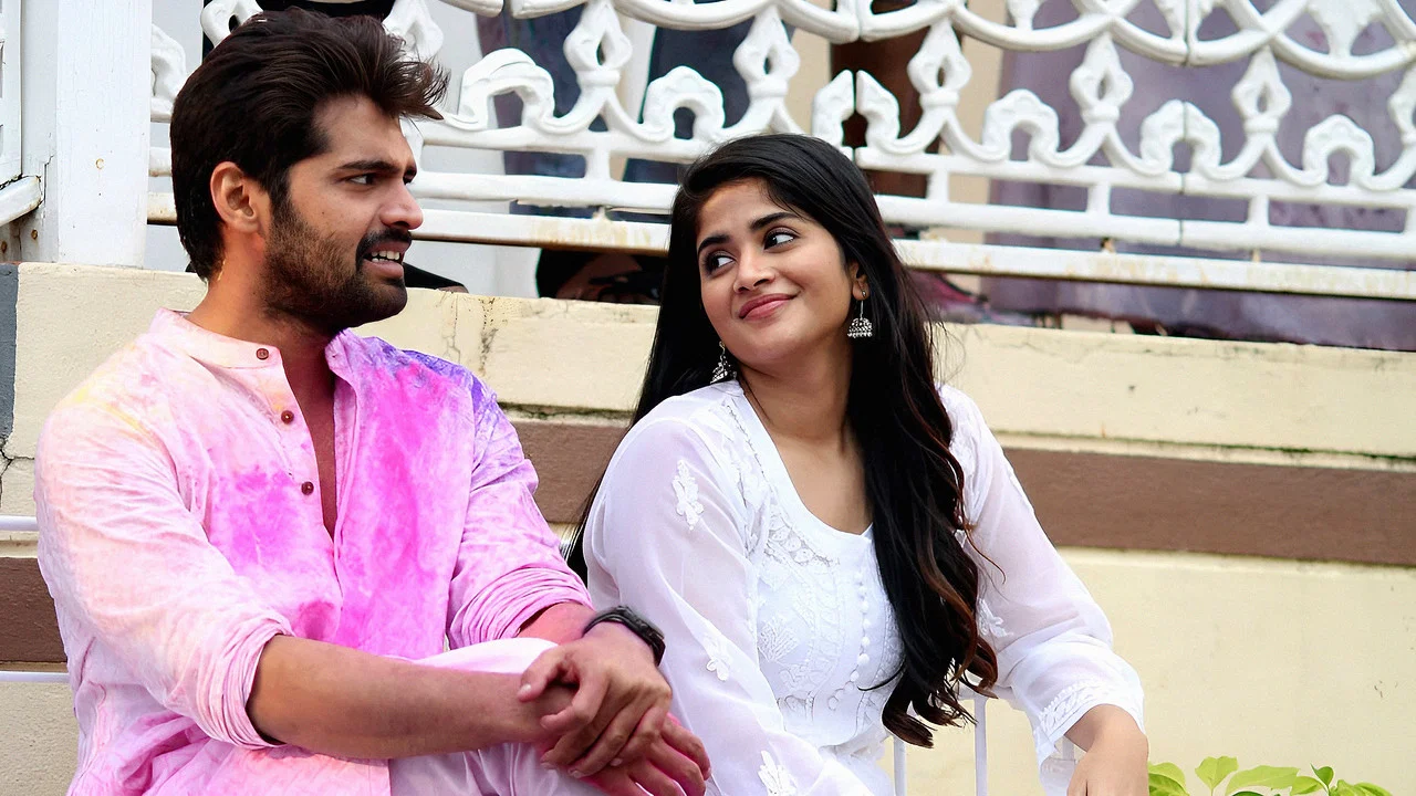 تصویر زمینه سرزمین عشق
