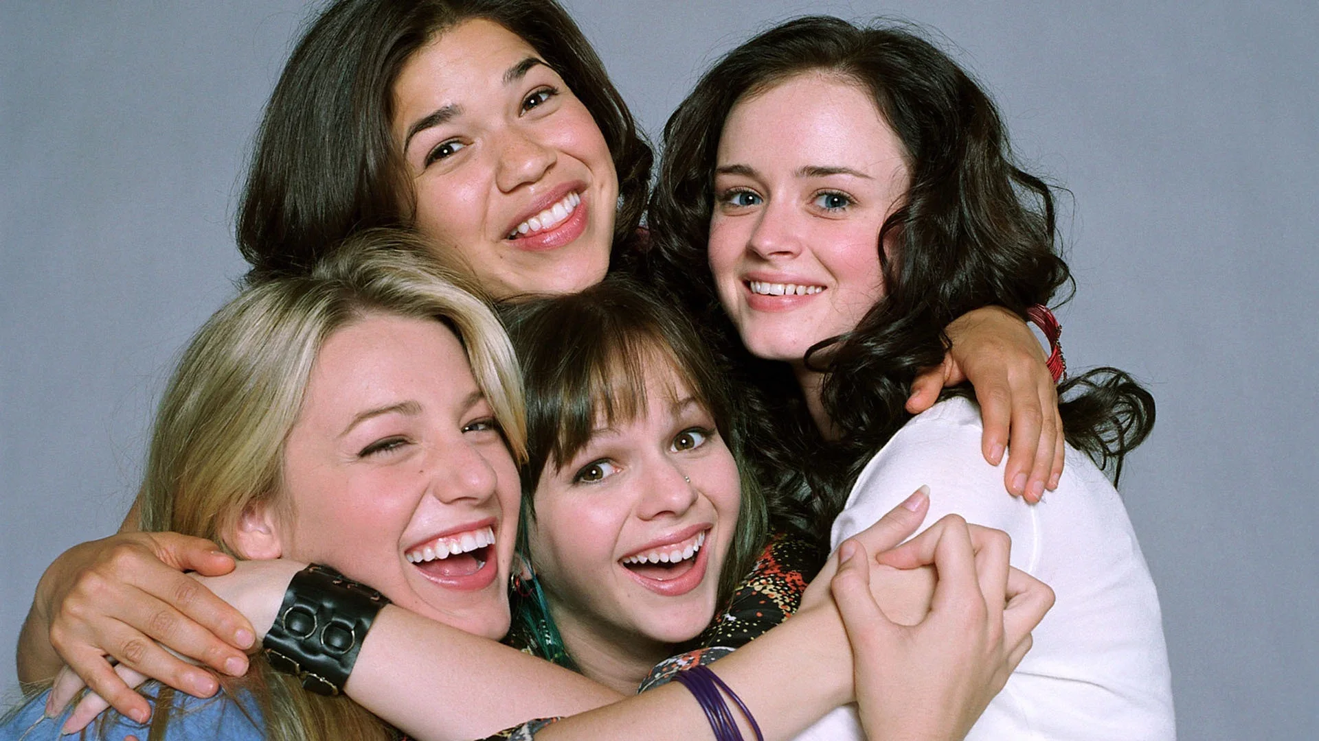 تصویر زمینه دانلود فیلم The Sisterhood of the Traveling Pants 2005