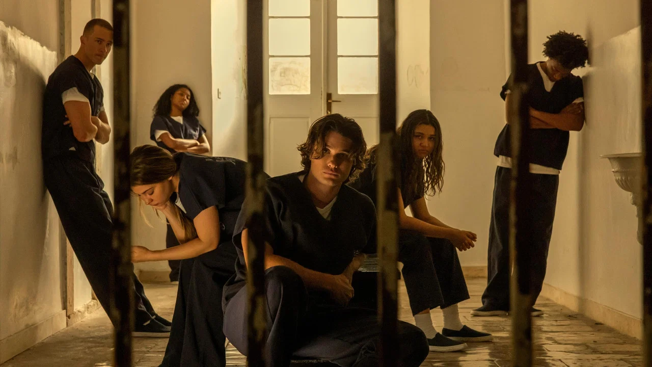 تصویر زمینه حاشیه های بیرونی