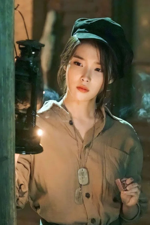 پوستر Hotel Del Luna